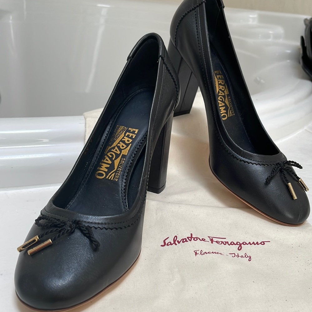 Salvatore Ferragamo Black Leather Block Heel Pumps Size 38.5